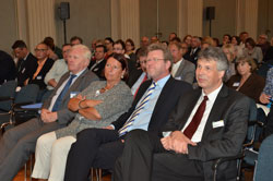 Minister Dr. Marcel Huber und LGL-Präsident Dr. Andreas Zapf im Publikum
