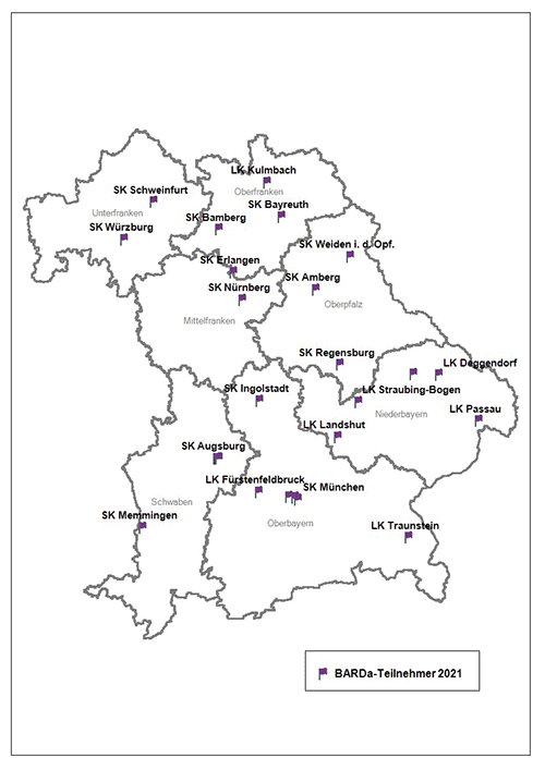 Zu sehen ist eine Bayernkarte, die Standorte der BARDa-Teilnehmer sind mit blauen Fähnchen markiert.