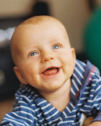 Bild eines lächelnden Babys