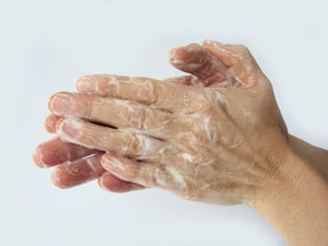 Hände beim Waschen