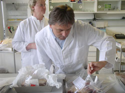 Identität wird geprüft