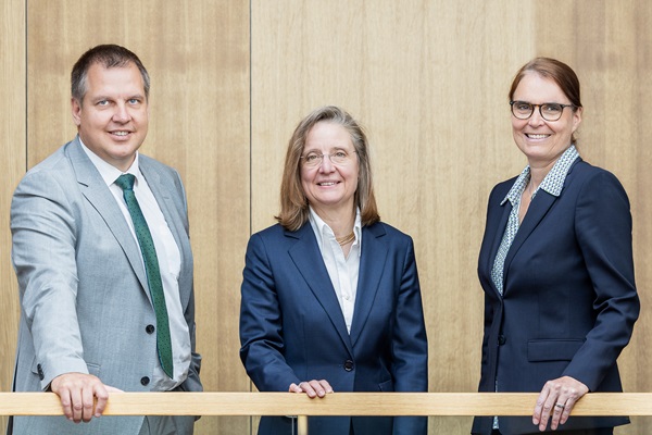Bild des LGL-Präsidiums Prof. Dr. Weidner, Prof. Dr. Herr, Dr. Neubauer-Juric